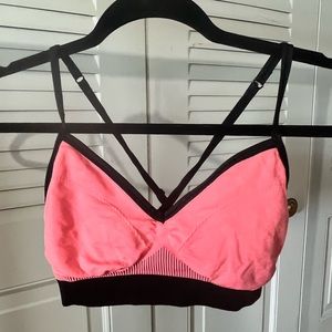 Lululemon pink sports bra size 4